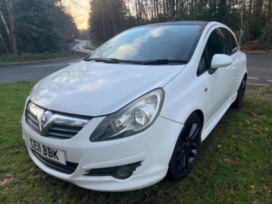 2011 Vauxhall Corsa 1.2 I 16v Limited Edition in White — image 4