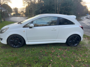2011 Vauxhall Corsa 1.2 I 16v Limited Edition in White — image 5