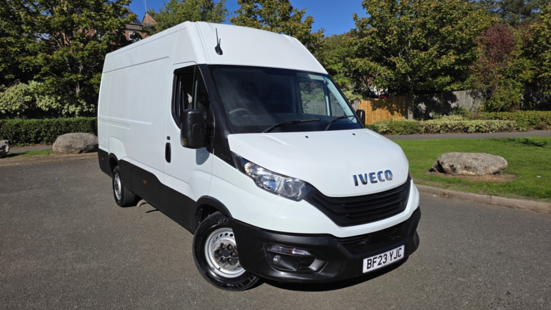 2023 Iveco Daily 2.3 D Hpi 14v 35s 3520 in White — image 1