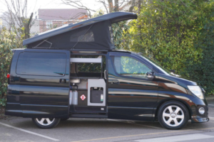 2010 Nissan Elgrand E51 2.5 Highway Star 5dr *camper Conversion* in Black — image 3