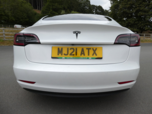 2021 Tesla Model 3 Standard Range Plus Saloon 4dr Electric Auto Rwd (241 Bhp) in White — image 4