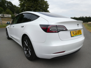 2021 Tesla Model 3 Standard Range Plus Saloon 4dr Electric Auto Rwd (241 Bhp) in White — image 6