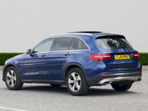 2019 Mercedes-Benz Glc 2.1 Glc220d Sport (premium Plus) SUV 5dr Diesel G-Tronic+ 4matic Euro 6 (s/s) (170 Ps) in Blue — image 5