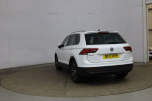 2017 Volkswagen Tiguan 2.0 Tdi Bluemotion Tech Se Navigation Euro 6 (s/s) 5dr in White — image 5