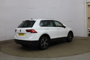 2017 Volkswagen Tiguan 2.0 Tdi Bluemotion Tech Se Navigation Euro 6 (s/s) 5dr in White — image 6