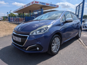 2016 Peugeot 208 1.6 Bluehdi Allure in Blue — image 3