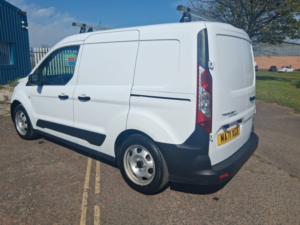 2021 Ford Transit Connect 1.5 200 Ecoblue Leader Panel Van 5dr Diesel Manual L1 Euro 6 (s/s) (75 Ps) in White — image 3