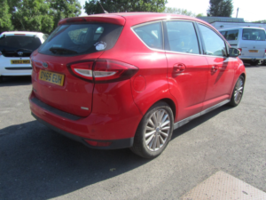 2015 Ford C-Max 1.0 T Ecoboost Titanium in Red — image 3