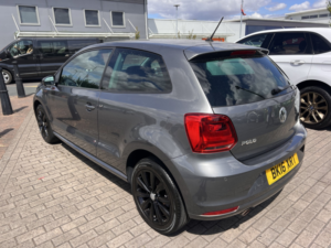 2016 Volkswagen Polo 1.2 Tsi Bluemotion Tech Match in Grey — image 3