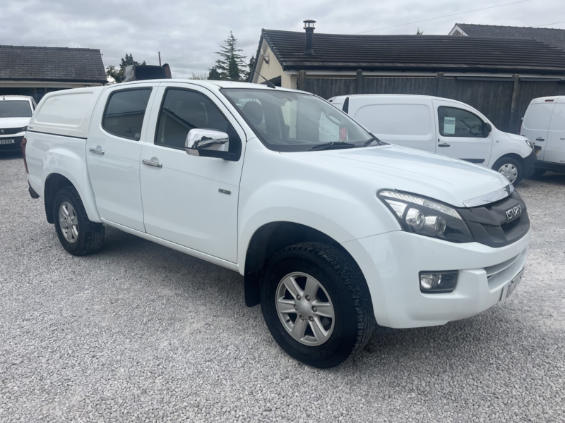 2014 Isuzu D-Max 2.5 Td Eiger in White — image 1