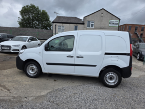 2021 Renault Kangoo 1.5 Ml19 Energy Dci 80 Business My19 in White — image 4