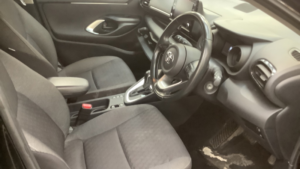 2022 Toyota Yaris 1.5 Vvt-H Design in Black — image 6