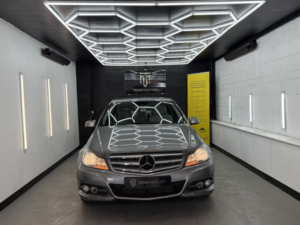 2011 Mercedes-Benz C Class 1.8 C180 Blueefficiency Elegance Edition 125 in Silver — image 2