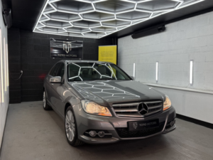 2011 Mercedes-Benz C Class 1.8 C180 Blueefficiency Elegance Edition 125 in Silver — image 4