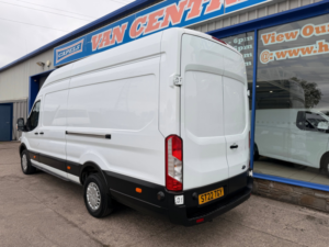 2022 Ford Transit 2.0 350 Ecoblue Trend Panel Van 5dr Diesel Manual Rwd L4 H3 Euro 6 130 Ps in White — image 4