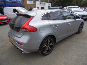 2017 Volvo V40 2.0 D3 R-Design Pro Euro 6 (s/s) 5dr in Silver — image 4
