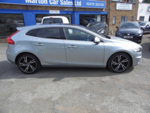 2017 Volvo V40 2.0 D3 R-Design Pro Euro 6 (s/s) 5dr in Silver — image 6