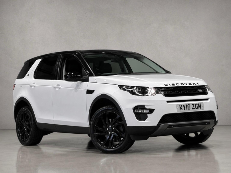 2016 Land Rover Discovery Sport 2.0 Td4 Se Tech Auto 4WD Euro 6 (s/s) 5dr in White — image 1