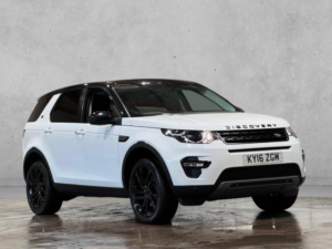 2016 Land Rover Discovery Sport 2.0 Td4 Se Tech Auto 4WD Euro 6 (s/s) 5dr in White — image 6