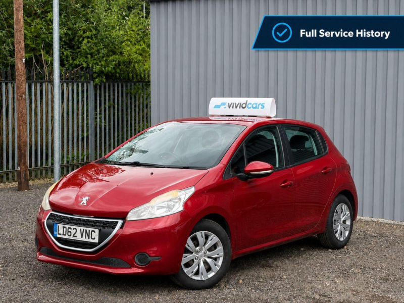 2012 Peugeot 208 1.2 Vti Access+ Euro 5 5dr in Red — image 1