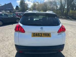 2013 Peugeot 2008 1.6 E-Hdi Feline in White — image 5