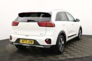 2022 Kia Niro 1.6 Gdi 2 SUV 5dr Petrol Hybrid Dct Euro 6 (s/s) (139 Bhp) in White — image 5