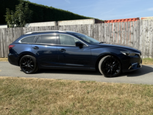 2016 Mazda Mazda6 2.2 Skyactiv-D Sport Nav Estate in Blue — image 6