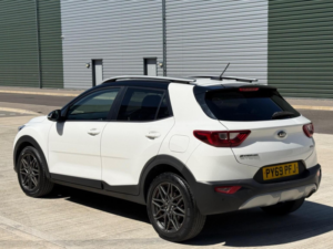 2019 Kia Stonic 1.0 T-Gdi Maxx Euro 6 (s/s) 5dr in White — image 4
