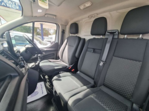 2020 Ford Transit Custom 2.0 320 Ecoblue Trend Panel Van 5dr Diesel Manual L2 H1 Euro 6 (s/s) (105 Ps) in White — image 4