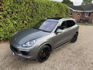 2015 Porsche Cayenne 4.2 Td V8 S in Grey — image 6