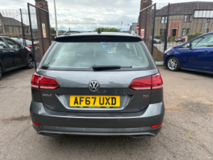 2017 Volkswagen Golf 1.6 Tdi Se Nav Estate 5dr Diesel Manual Euro 6 (s/s) (115 Ps) in Grey — image 4