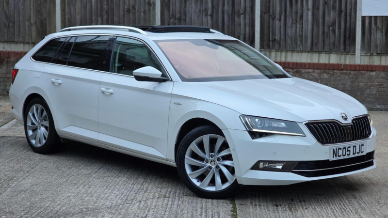 2015 Skoda Superb 2.0 Tsi Laurin & Klement DSG Euro 6 (s/s) 5dr in White — image 1