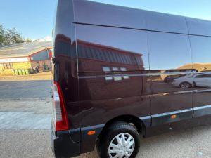 2020 Renault Master 2.3 Dci 35 Business+ Fwd Lwb Medium Roof Euro 6 4dr in White — image 6