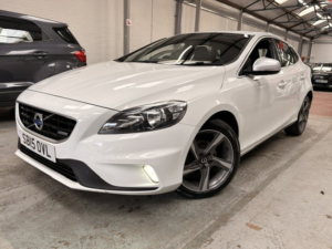 2015 Volvo V40 1.6 R-Design D2 (115hp) in White — image 2