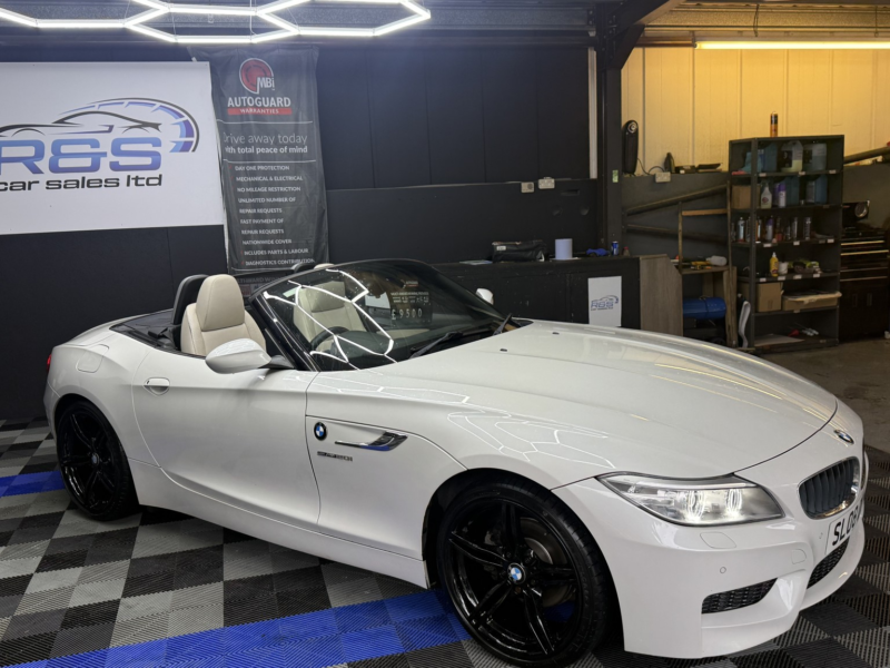 2015 BMW Z4 2.0 Z4 Sdrive20i M Sport Roadster in White — image 1