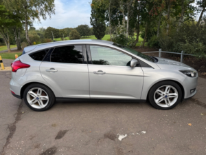2017 Ford Focus 1.5 Tdci Titanium Hatchback 5dr Diesel Manual Euro 6 (s/s) (120 Ps) in Silver — image 3