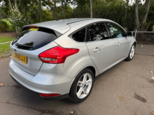 2017 Ford Focus 1.5 Tdci Titanium Hatchback 5dr Diesel Manual Euro 6 (s/s) (120 Ps) in Silver — image 4