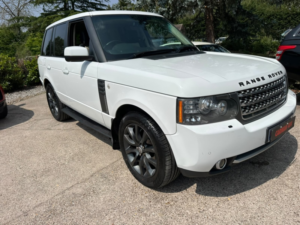2011 Land Rover Range Rover 5.0 V8 Autobiography in White — image 2