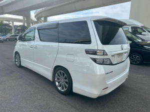 2010 Toyota Vellfire 2.4 Z Platinum Selection 2 5dr 7 Seats in White — image 5