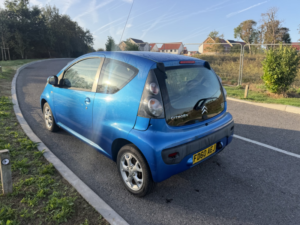 2010 Citroen C1 1.0 I Vtr+ in Blue — image 3
