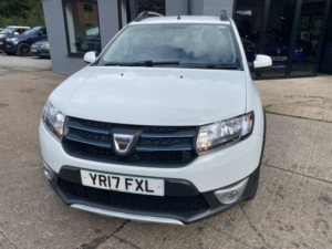 2017 Dacia Sandero Stepway 1.5 Stepway Laureate Dci 90 in White — image 5