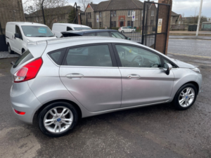 2016 Ford Fiesta 1.5 Tdci Zetec Hatchback 5dr Diesel Manual Euro 6 (75 Ps) in Silver — image 4