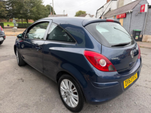 2013 Vauxhall Corsa 1.2 16v Se Euro 5 3dr in Blue — image 5