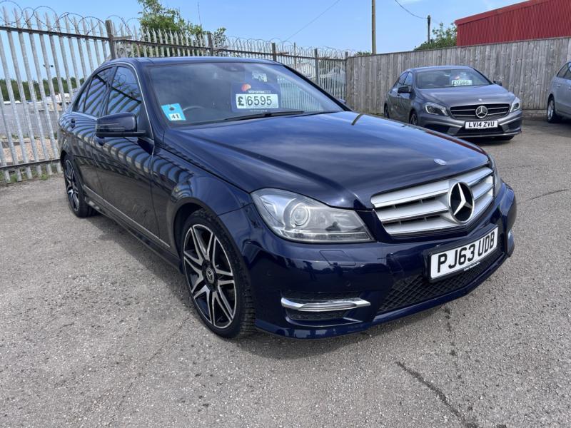 2013 Mercedes-Benz C Class 2.1 C250 Cdi Amg Sport Plus in Blue — image 1