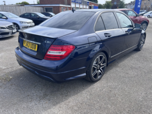 2013 Mercedes-Benz C Class 2.1 C250 Cdi Amg Sport Plus in Blue — image 2
