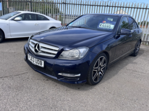 2013 Mercedes-Benz C Class 2.1 C250 Cdi Amg Sport Plus in Blue — image 3