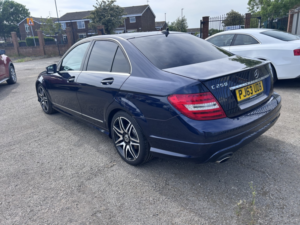 2013 Mercedes-Benz C Class 2.1 C250 Cdi Amg Sport Plus in Blue — image 4
