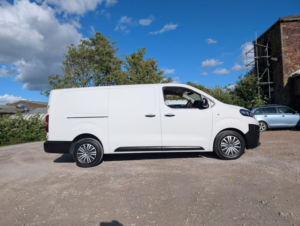 2021 Citroen Dispatch 1.5 Bluehdi 1200 Enterprise Xl Fwd 3 Euro 6 (s/s) 6dr in White — image 3