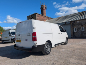 2021 Citroen Dispatch 1.5 Bluehdi 1200 Enterprise Xl Fwd 3 Euro 6 (s/s) 6dr in White — image 5