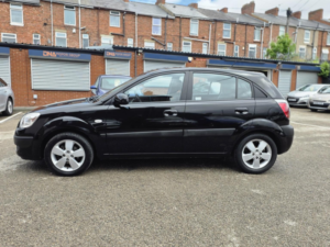 2008 Kia Rio 1.4 3 in Black — image 6